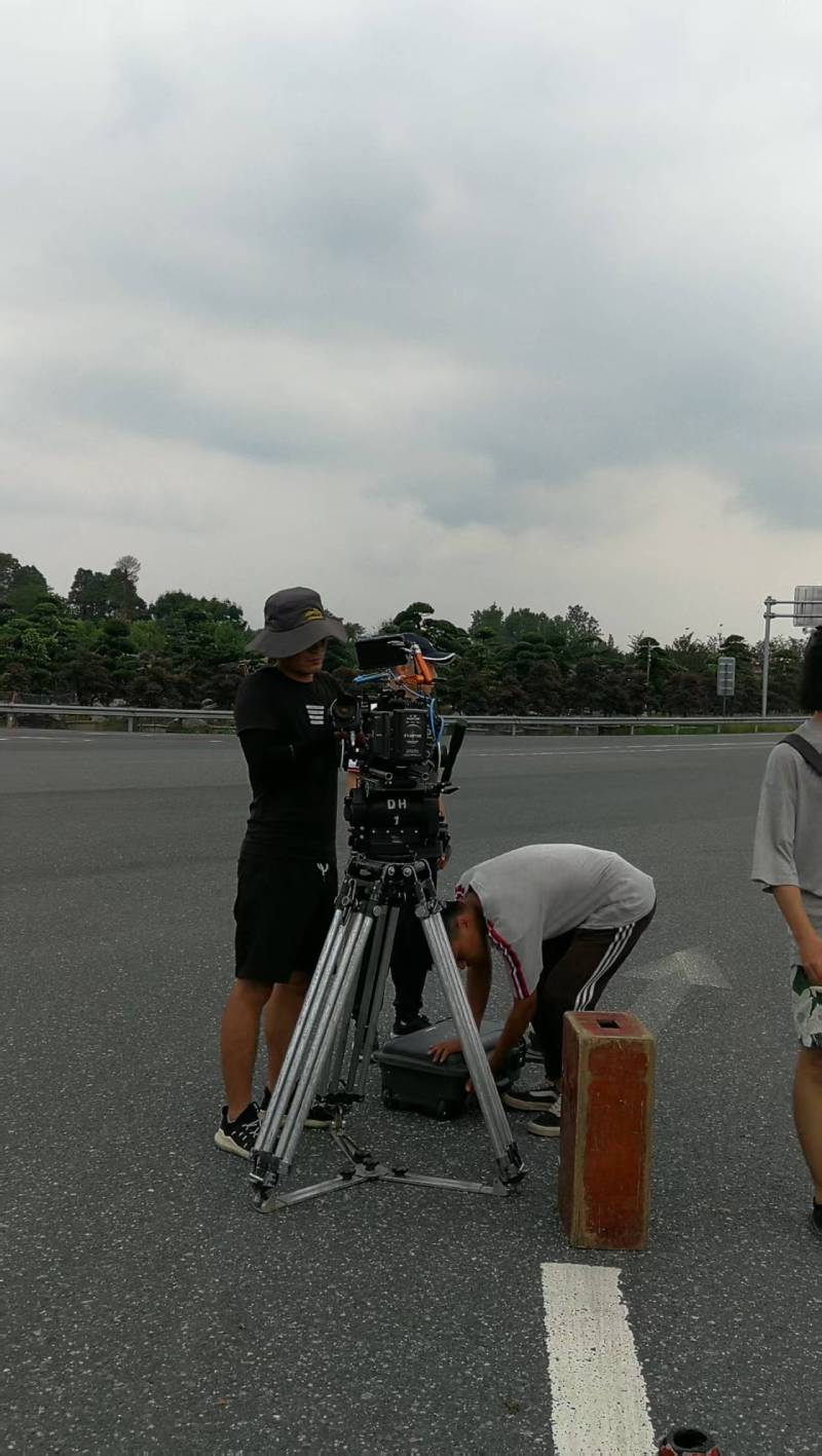 站前区TVC拍摄公司：唤醒集体记忆，构建跨代际沟通桥梁